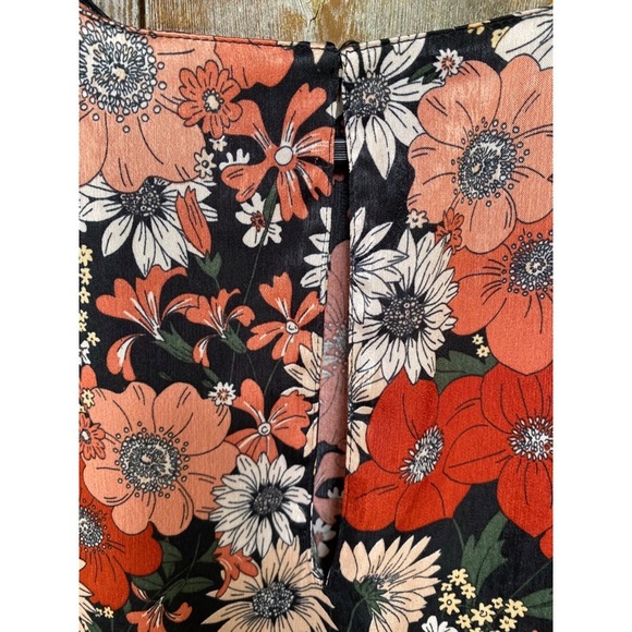 🎯SOLD 🎯colourful floral high neck blouse - Picture 7 of 8